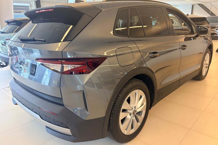Grå Skoda Elroq fra 2026