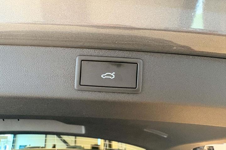 Grå Skoda Elroq fra 2026