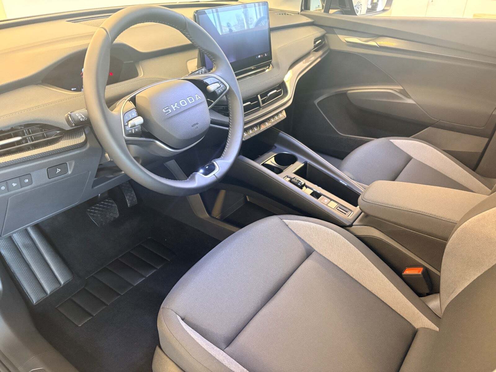 Grå Skoda Elroq fra 2026