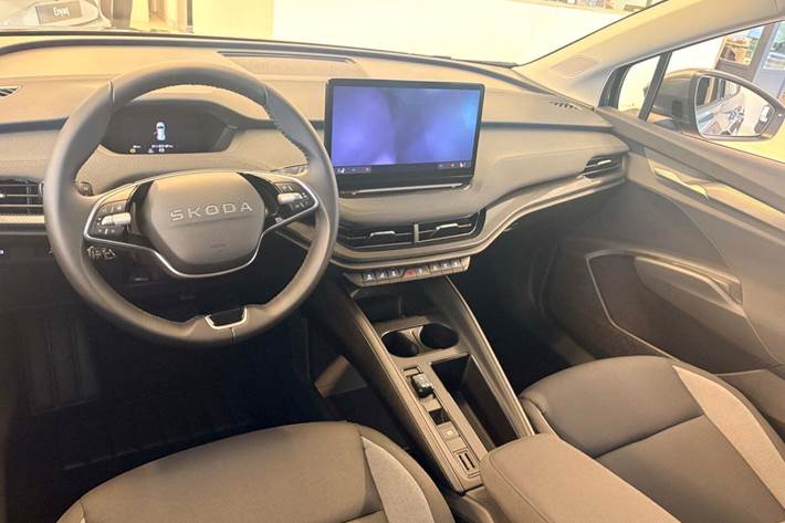 Grå Skoda Elroq fra 2026