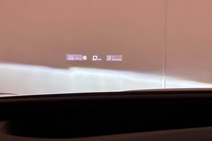 Grå Cupra Tavascan fra 2024