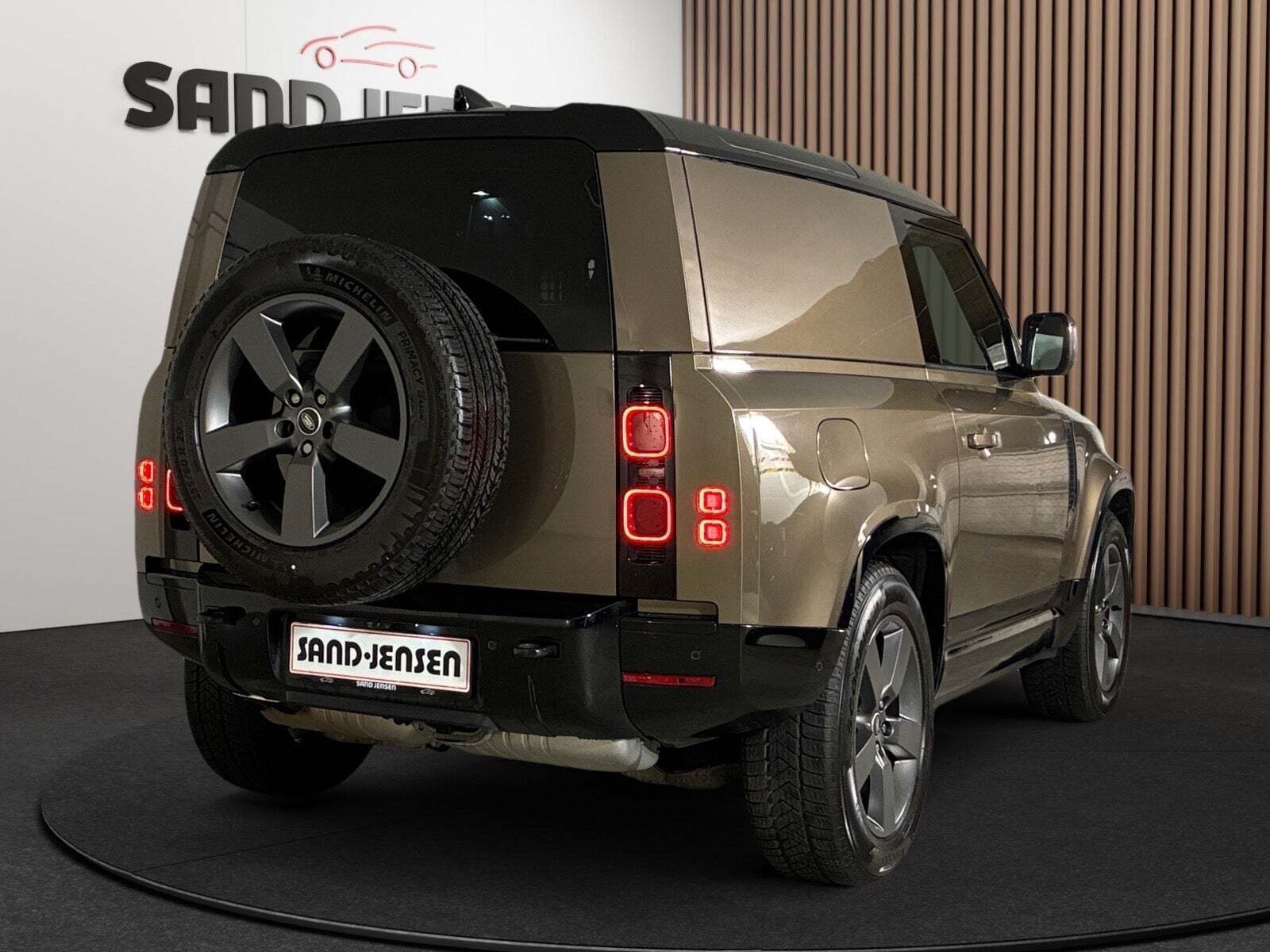 Land Rover Defender 90 3,0 D250 Hard Top S aut. Van