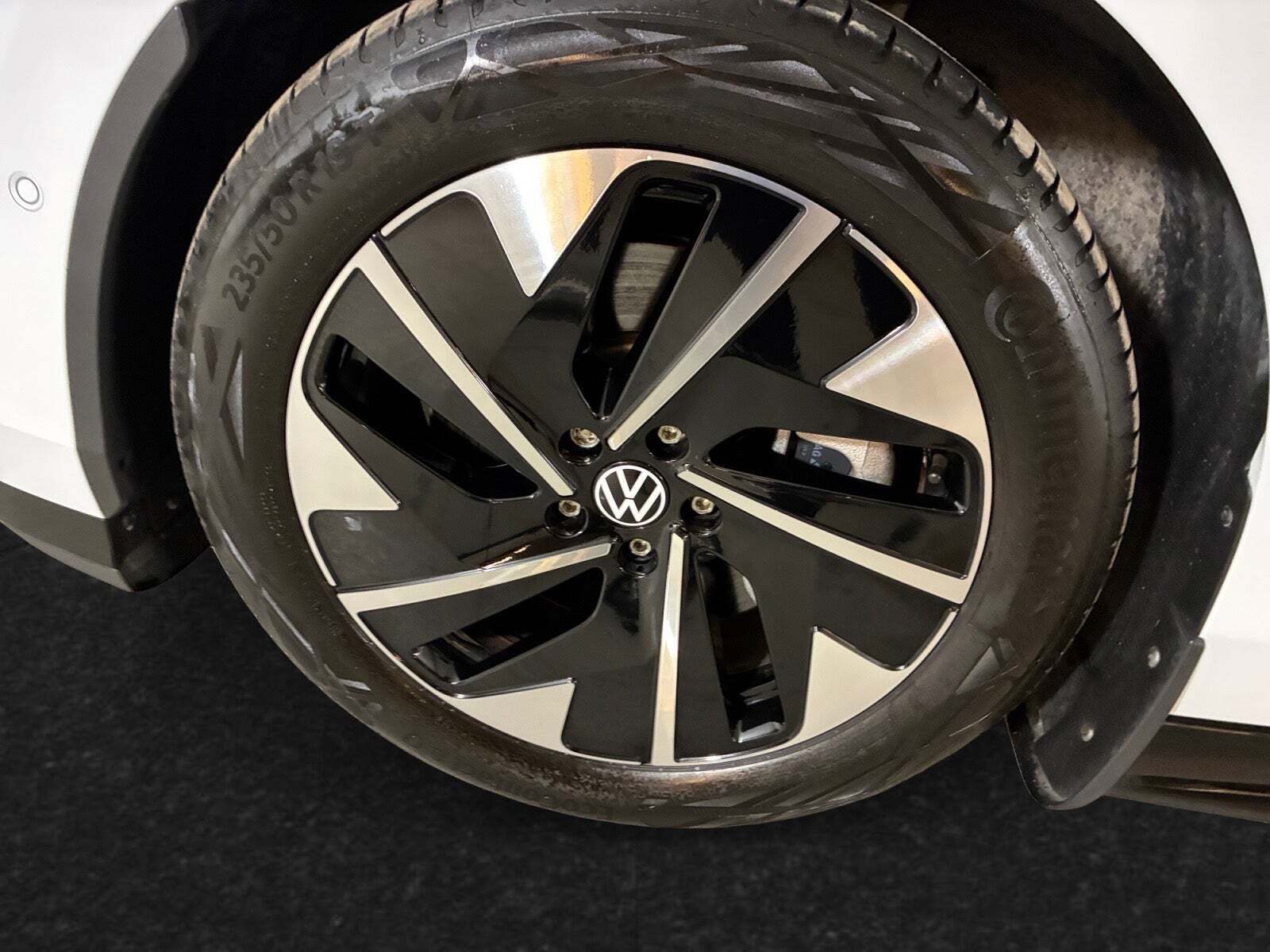 Hvid VW ID.7 fra 2025