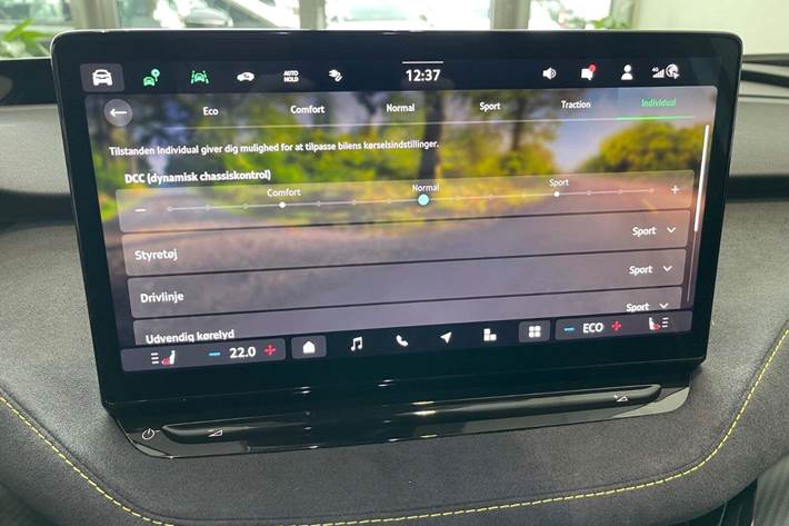 Hvid Skoda Enyaq fra 2026