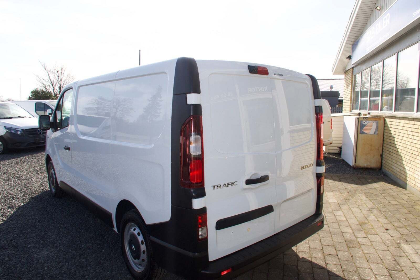 Renault Trafic T27 1,6 dCi 95 L1H1