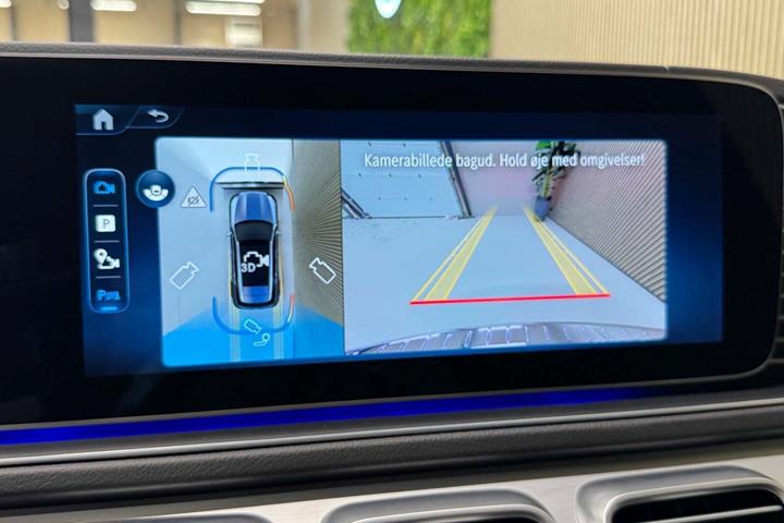 Grå Mercedes GLE350 de fra 2025