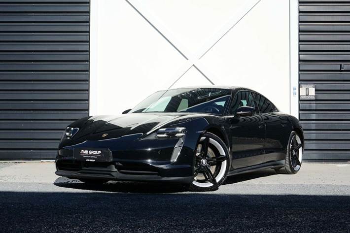 Hvid Porsche Taycan 4S fra 2020 set udefra