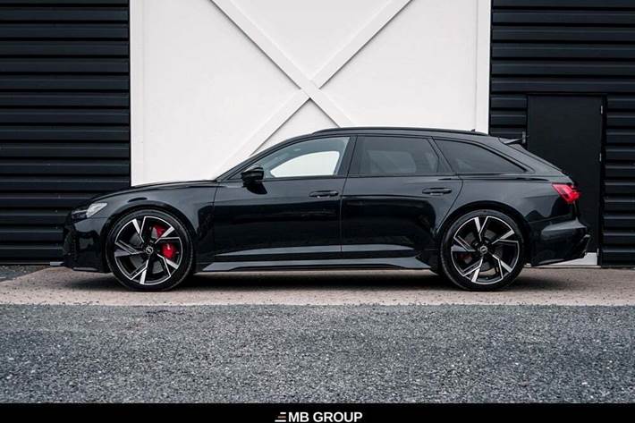 Gul Audi RS6 fra 2021