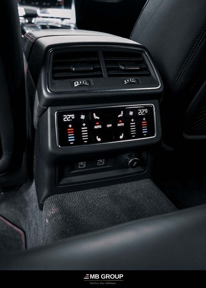 Gul Audi RS6 fra 2021