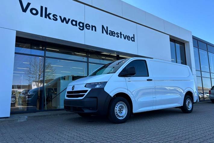 Hvid VW Transporter fra 2025