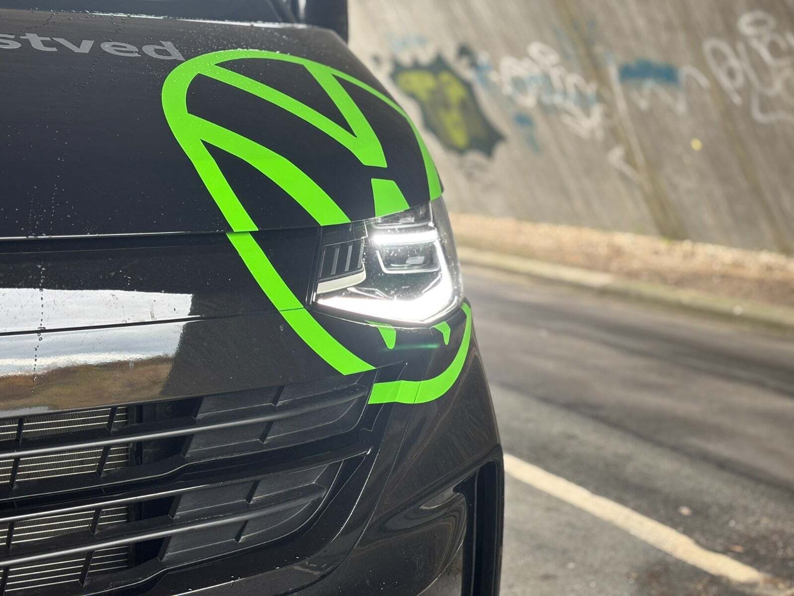 VW Transporter 2,0 TDi 170 Comfort Kassevogn aut. LWB