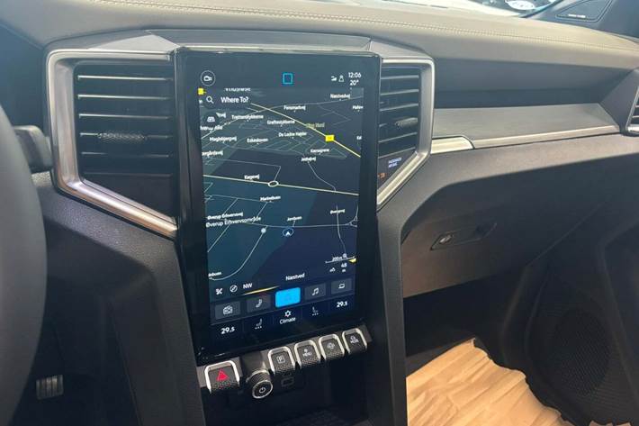 Sort VW Amarok fra 2025