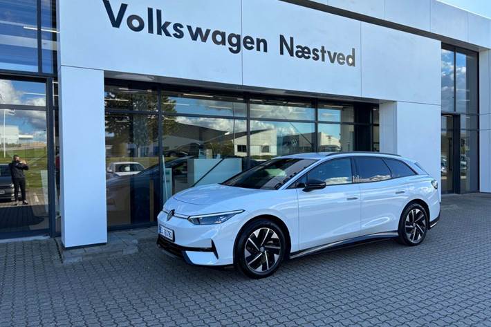 Hvid VW ID.7 fra 2025