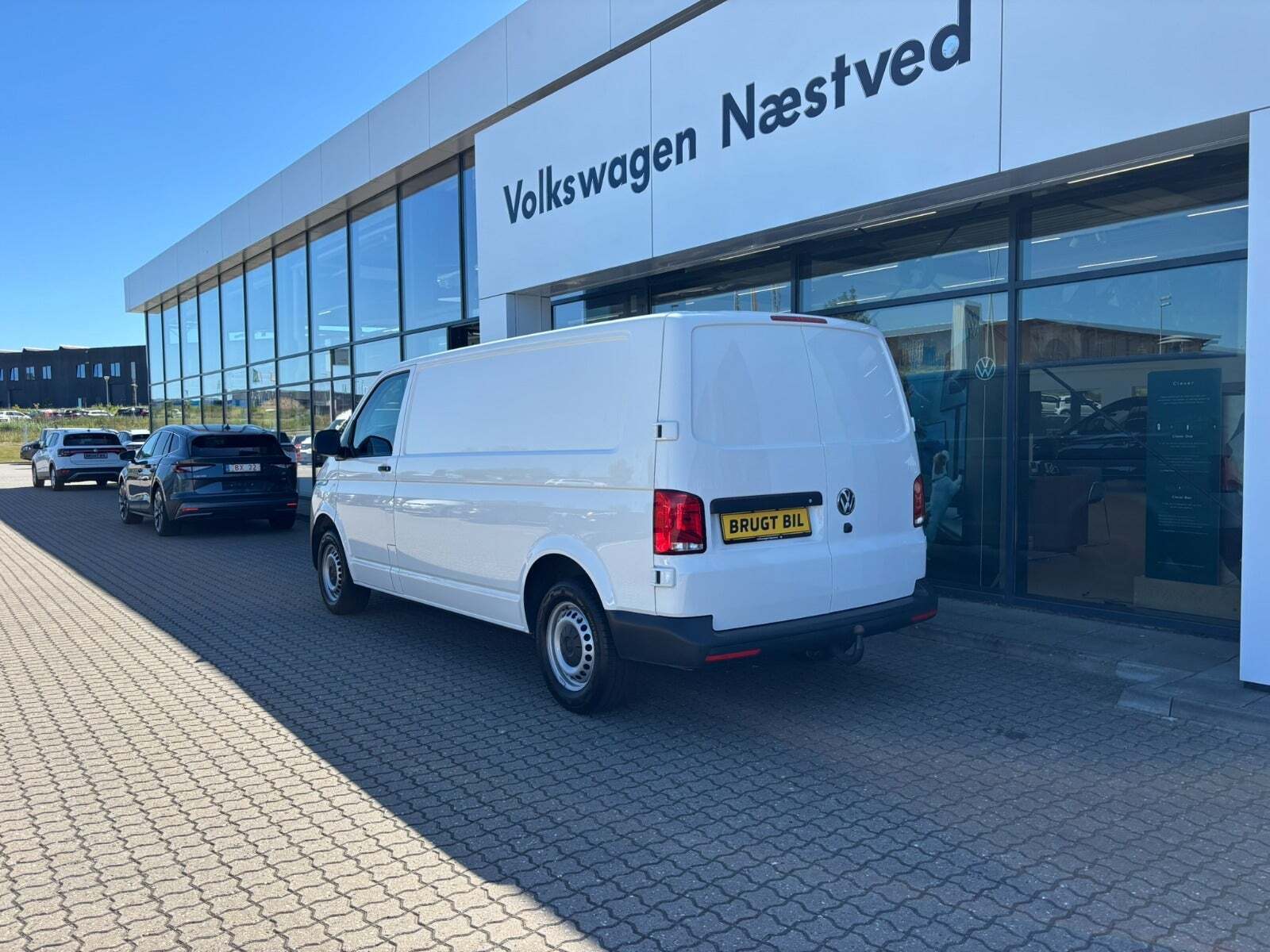 Hvid VW Transporter fra 2021