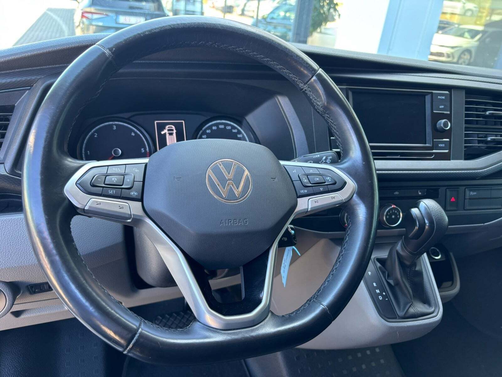 VW Transporter 2,0 TDi 150 Kassevogn DSG lang