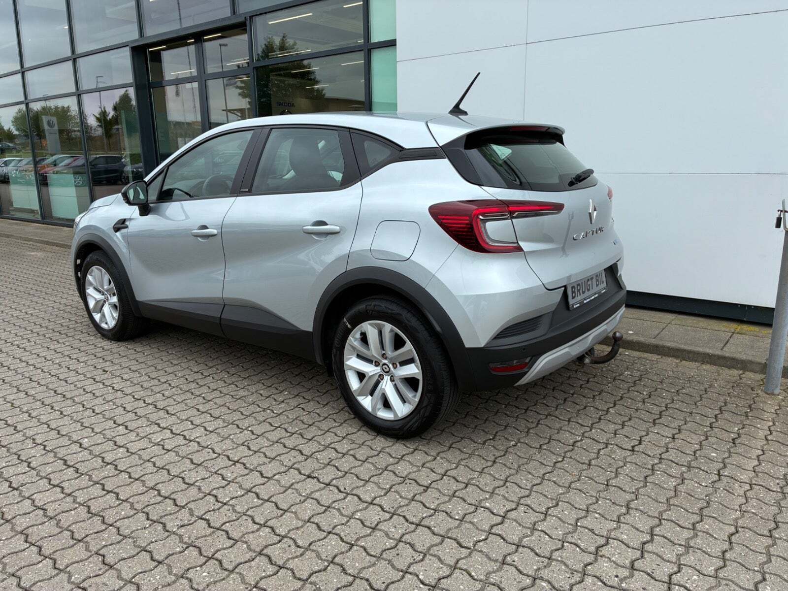Sølv Renault Captur fra 2021