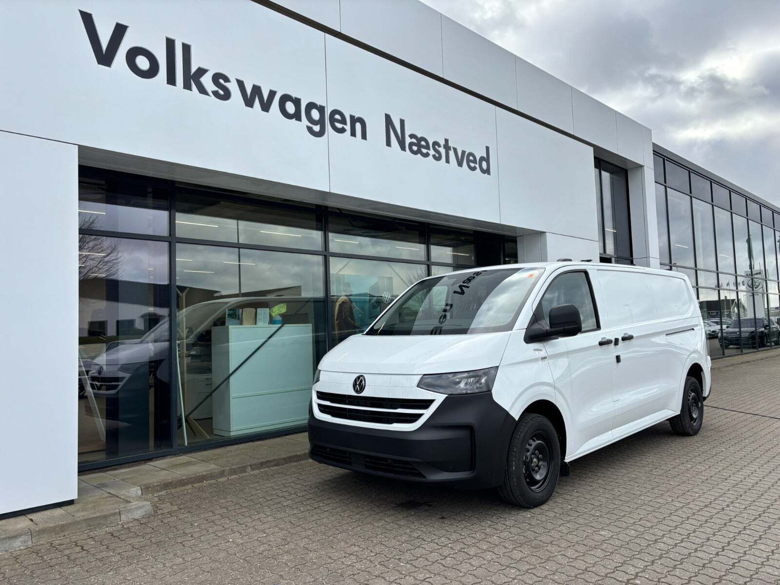 VW Transporter 2,0 TDi 150 Comfort Kassevogn aut. LWB