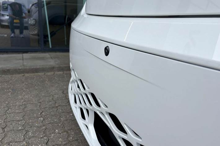 Hvid VW ID.Buzz fra 2025