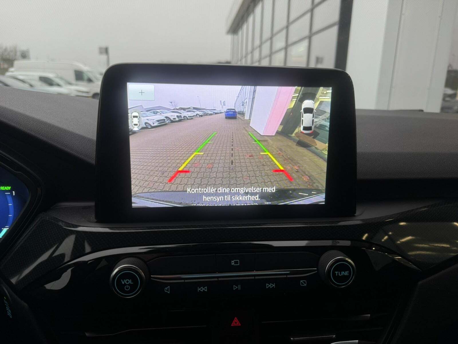 Sort Ford Kuga fra 2023