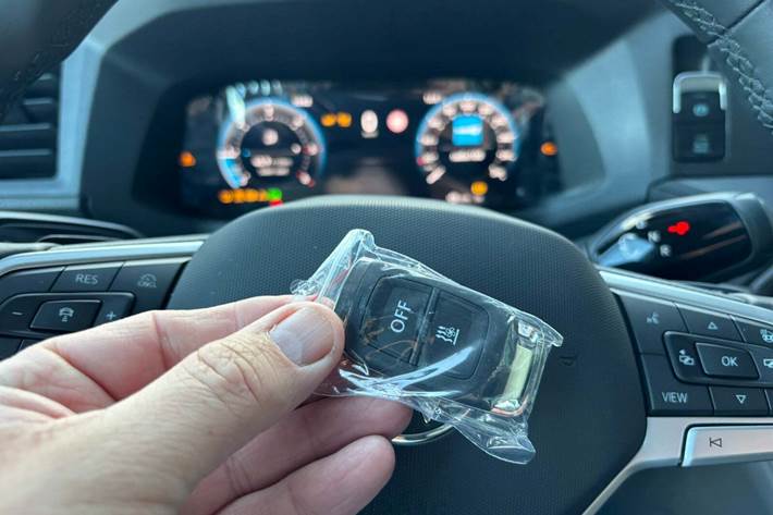 Hvid VW Crafter 35 fra 2025