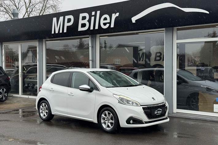 Hvid Peugeot 208 fra 2016