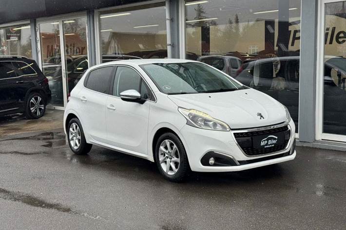 Hvid Peugeot 208 fra 2016