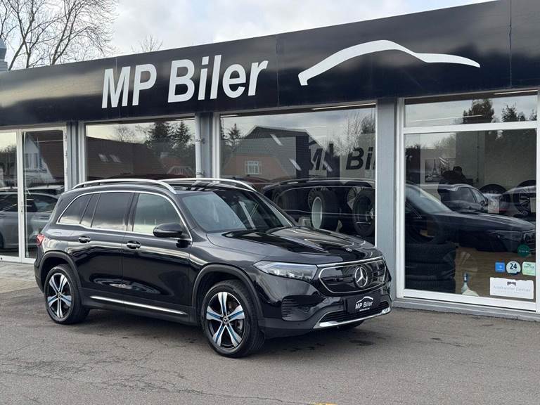 Mercedes EQB250 Electric Art