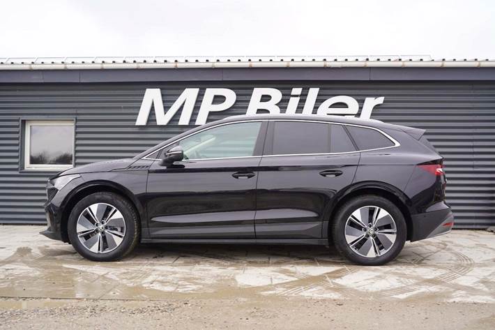 Sort Skoda Enyaq fra 2023