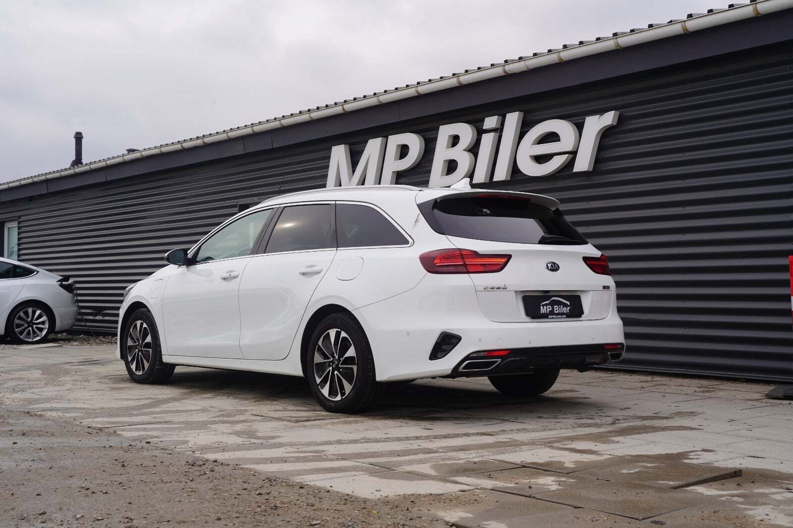 Hvid Kia Ceed fra 2020