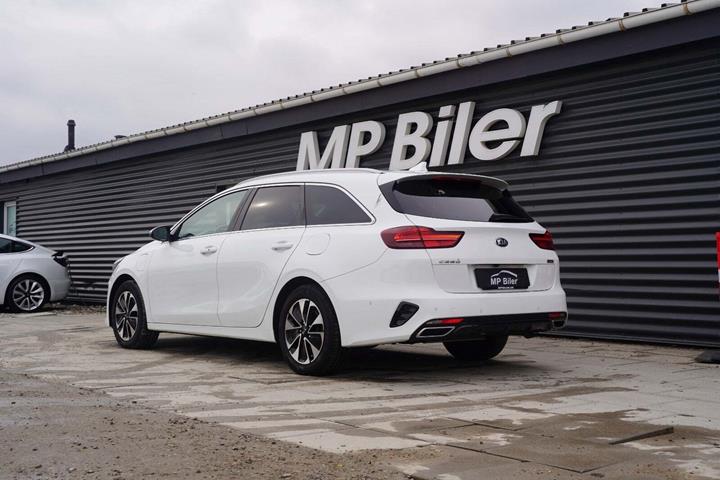 Hvid Kia Ceed fra 2020