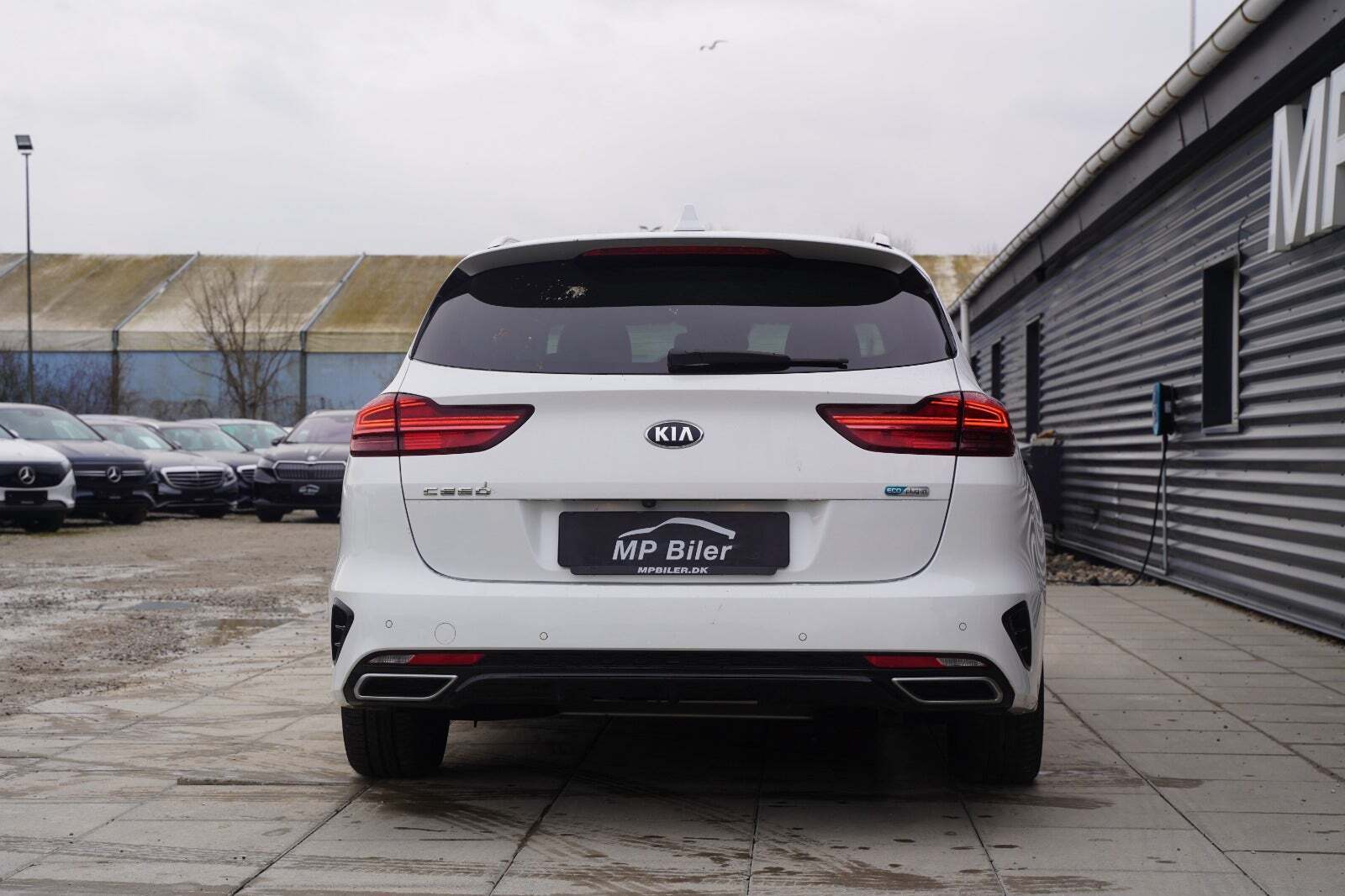 Hvid Kia Ceed fra 2020