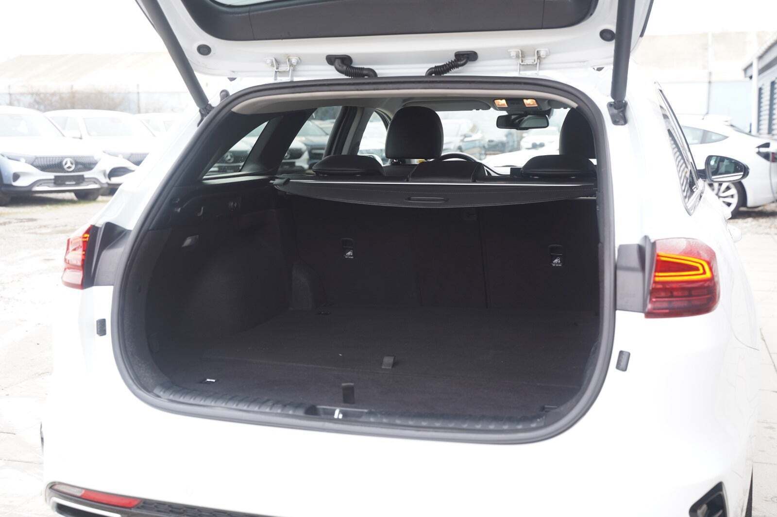 Hvid Kia Ceed fra 2020