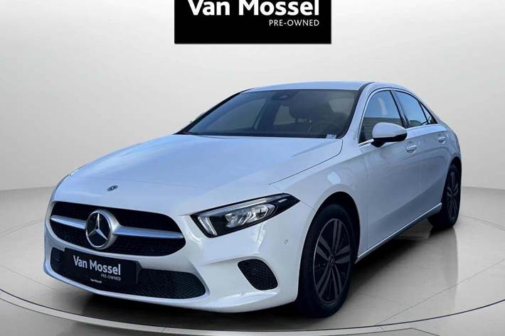 Hvid Mercedes A250 e fra 2022