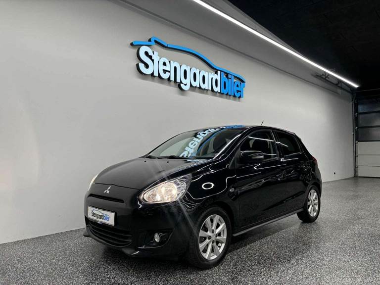 Mitsubishi Space Star 1,2 Black & White CVT