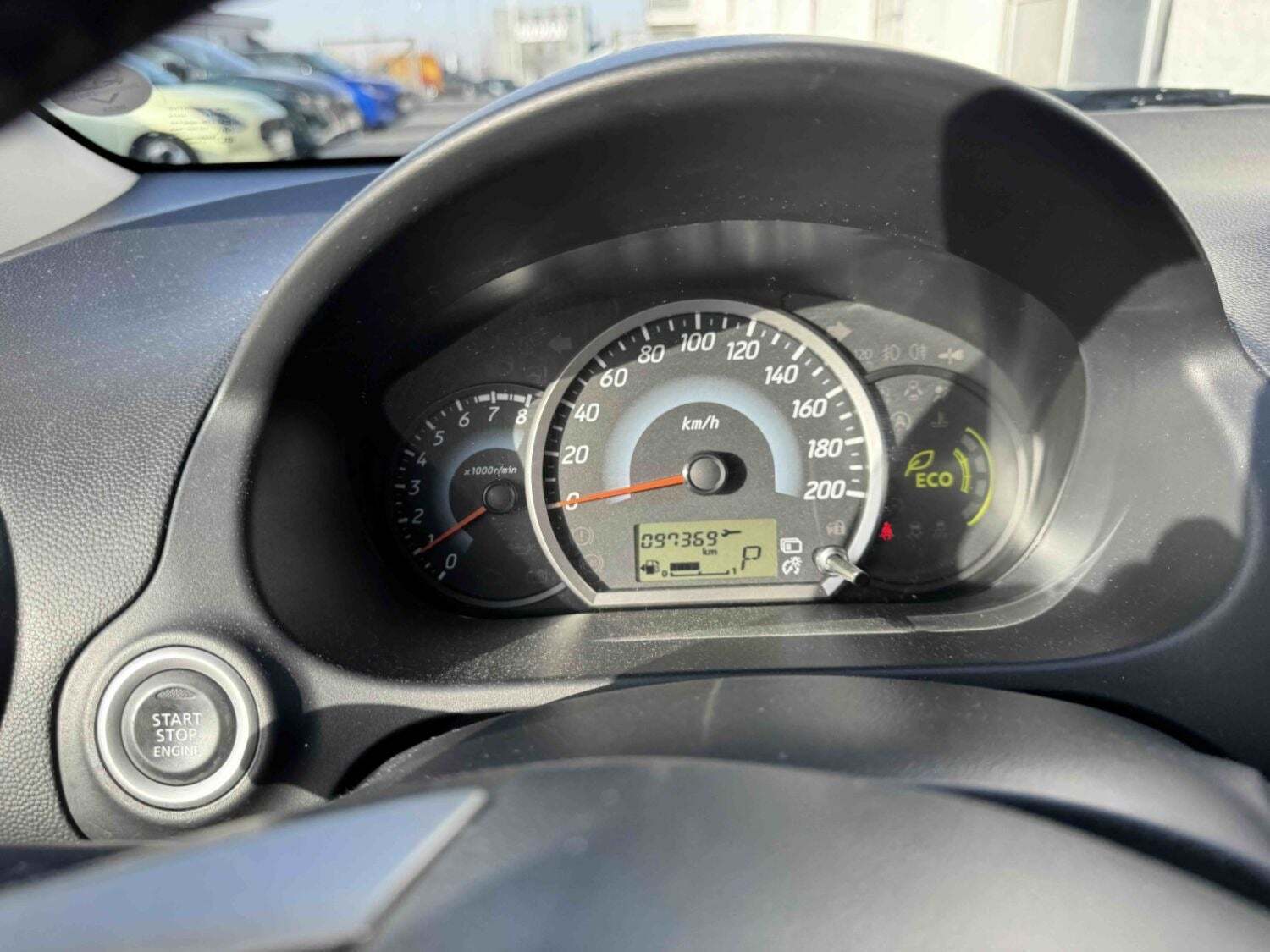 Sort Mitsubishi Space Star fra 2015