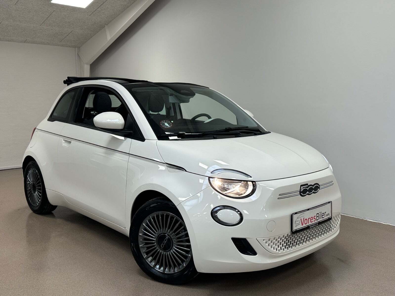 Fiat 500e 42 Icon Cabrio