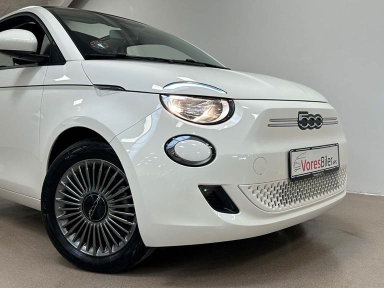 Fiat 500e 42 Icon Cabrio