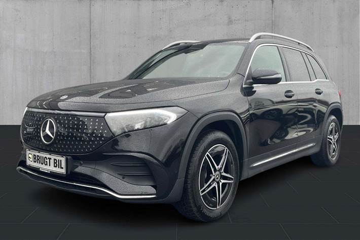 Rød Mercedes EQB250+ fra 2024