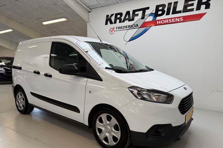 Hvid Ford Transit Courier fra 2022