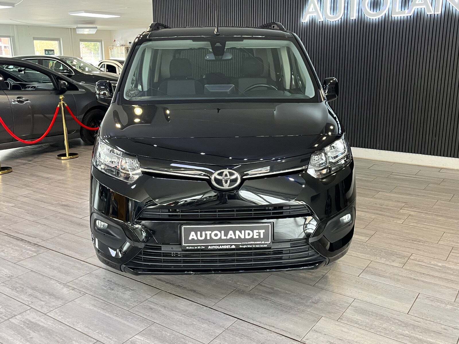 Toyota ProAce City Verso 50 Medium Family