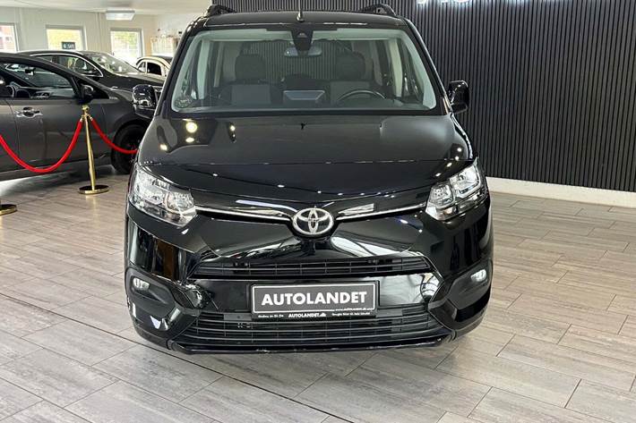 Sort Toyota ProAce City Verso fra 2022