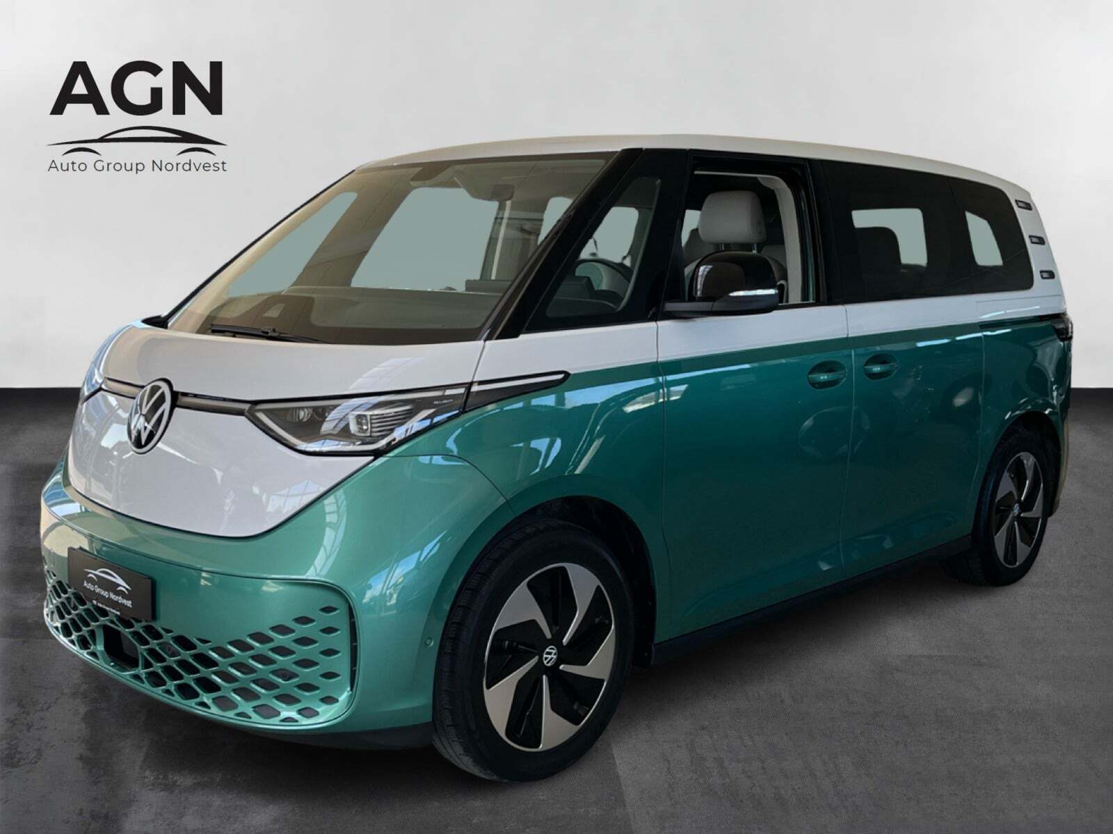 VW ID.Buzz 77 Pro SWB