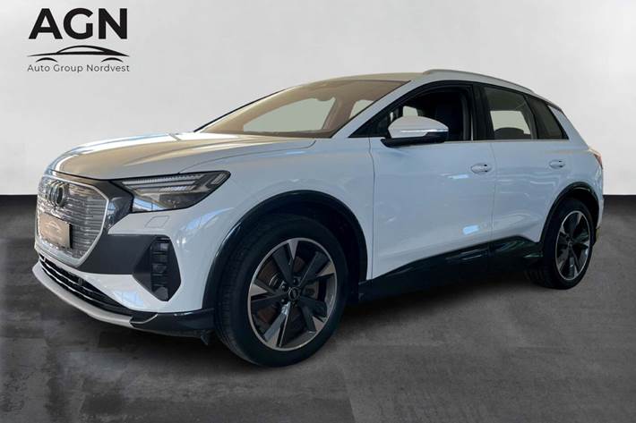 Hvid Audi Q4 e-tron fra 2024 set udefra
