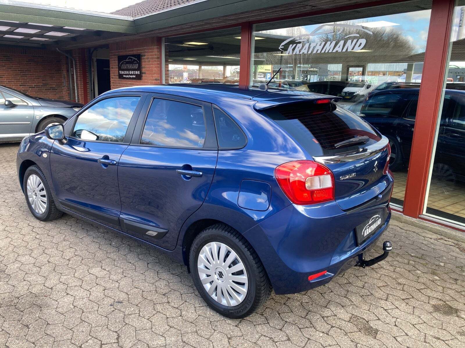 Blå Suzuki Baleno fra 2019