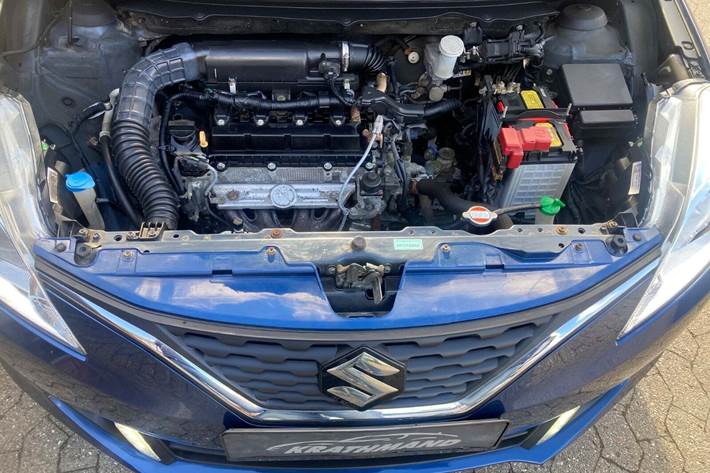 Blå Suzuki Baleno fra 2019