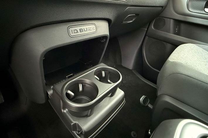 Blå VW ID.Buzz fra 2026