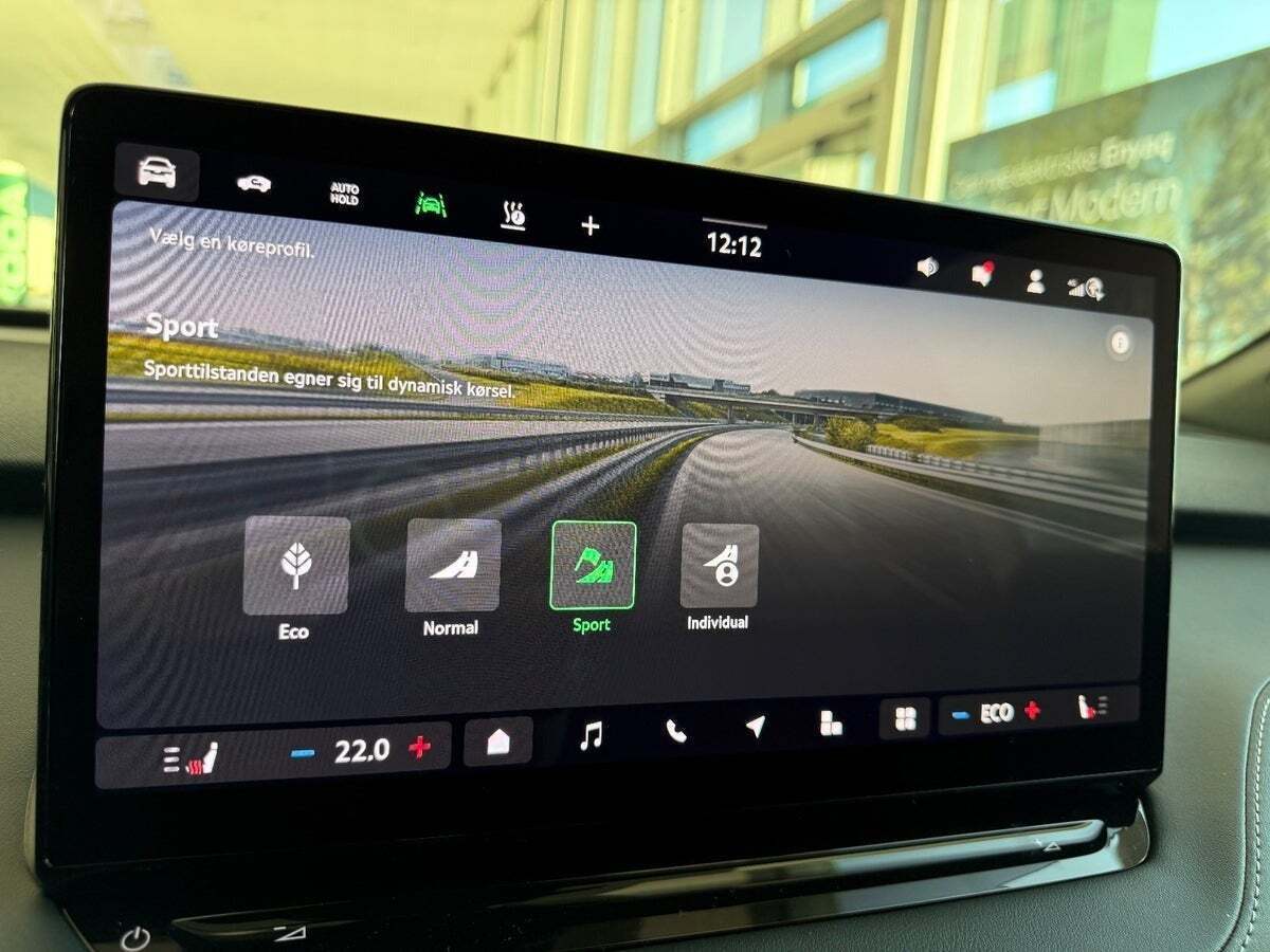 Grå Skoda Enyaq fra 2026