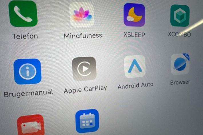 Grå Xpeng G6 fra 2024