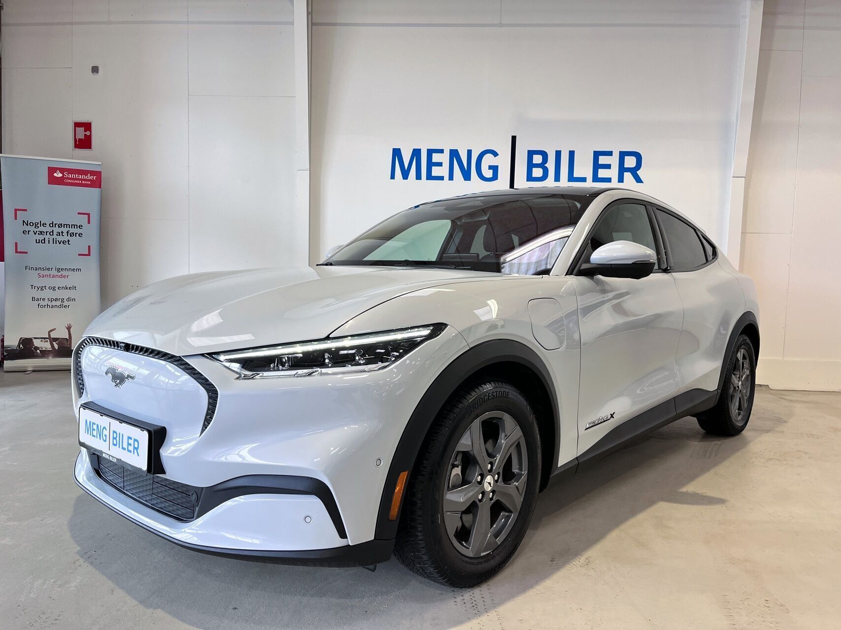 Ford Mustang Mach-E EL UR Premium 294HK 5d Aut.