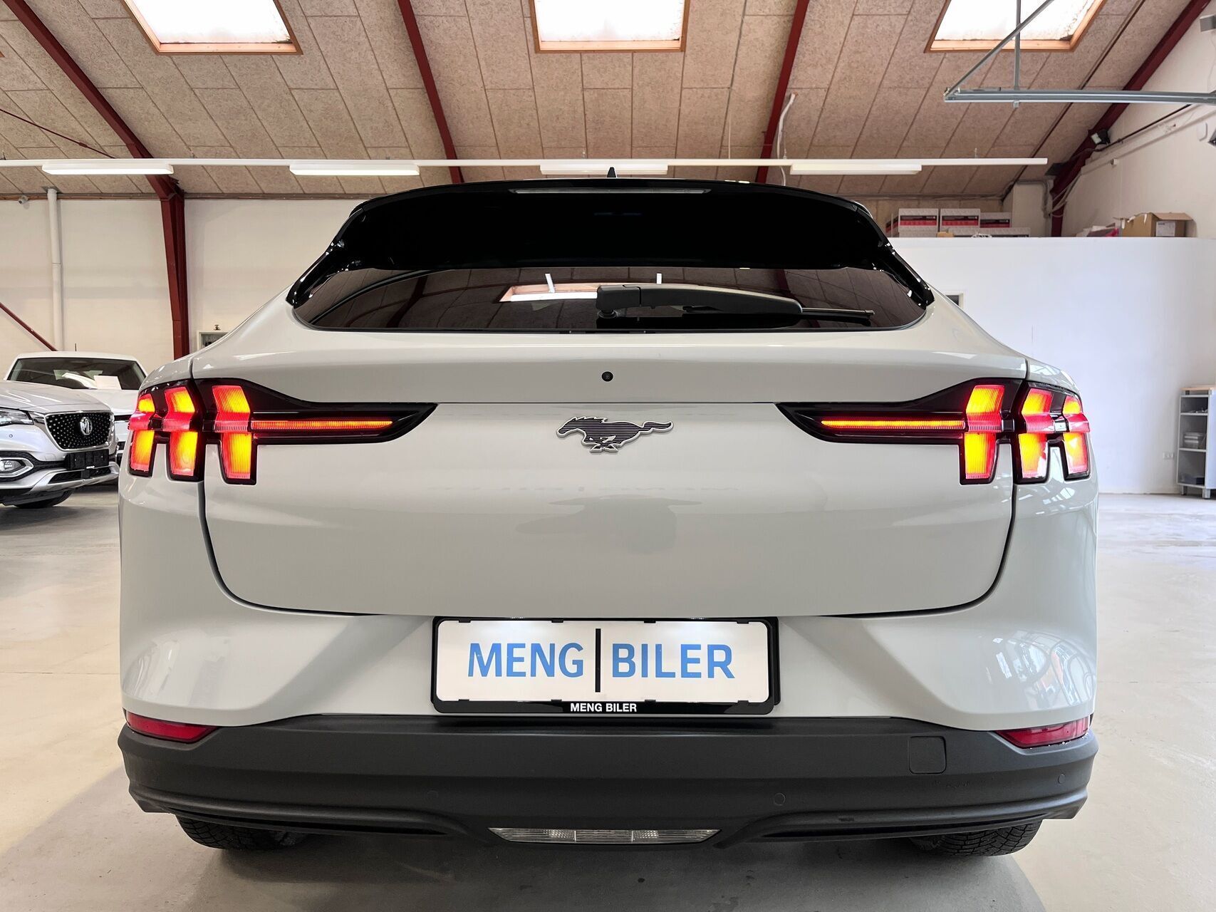 Ford Mustang Mach-E EL UR Premium 294HK 5d Aut.